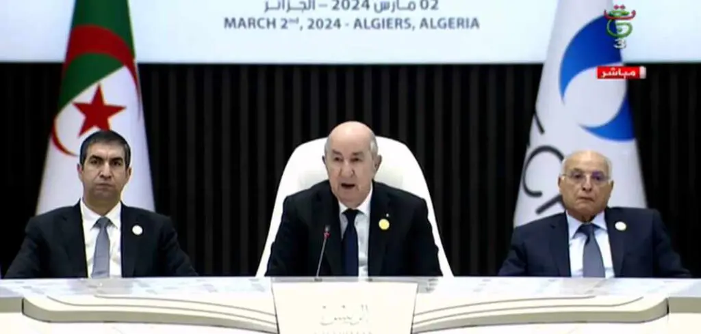 Tebboune souligne l’engagement de l’Algérie envers la coopération dans le secteur du gaz