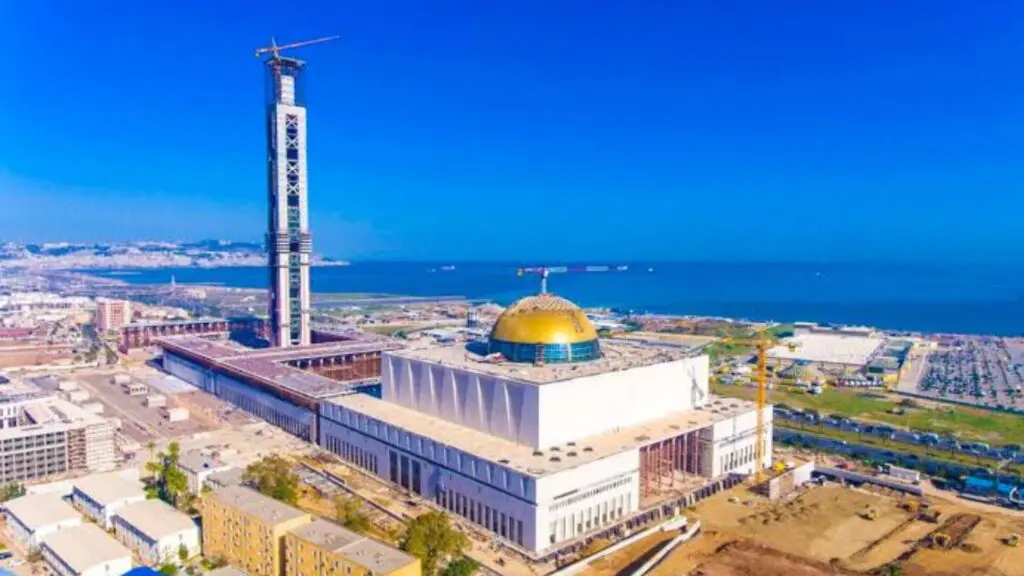 Grande mosquée d’Alger : 1ere prière du vendredi après l’inauguration