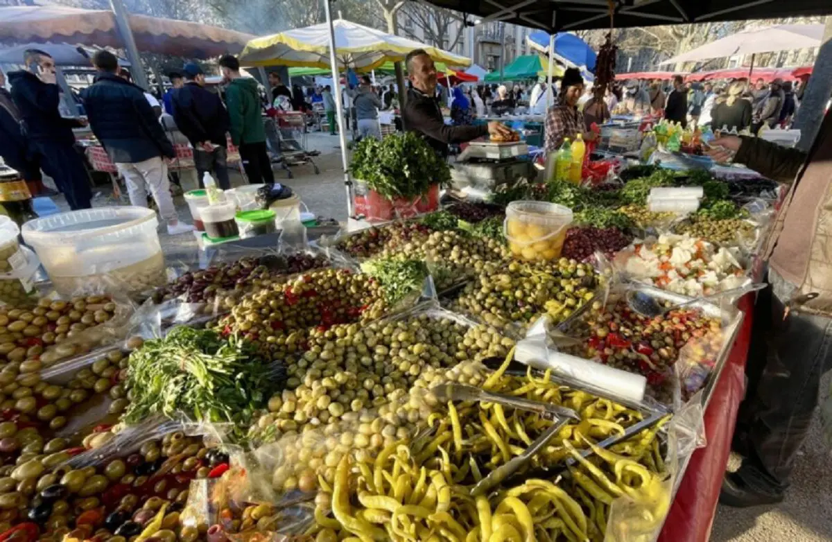 « On ne se sent plus en France » : une vidéo sur le marché du Ramadan à Lyon devient virale