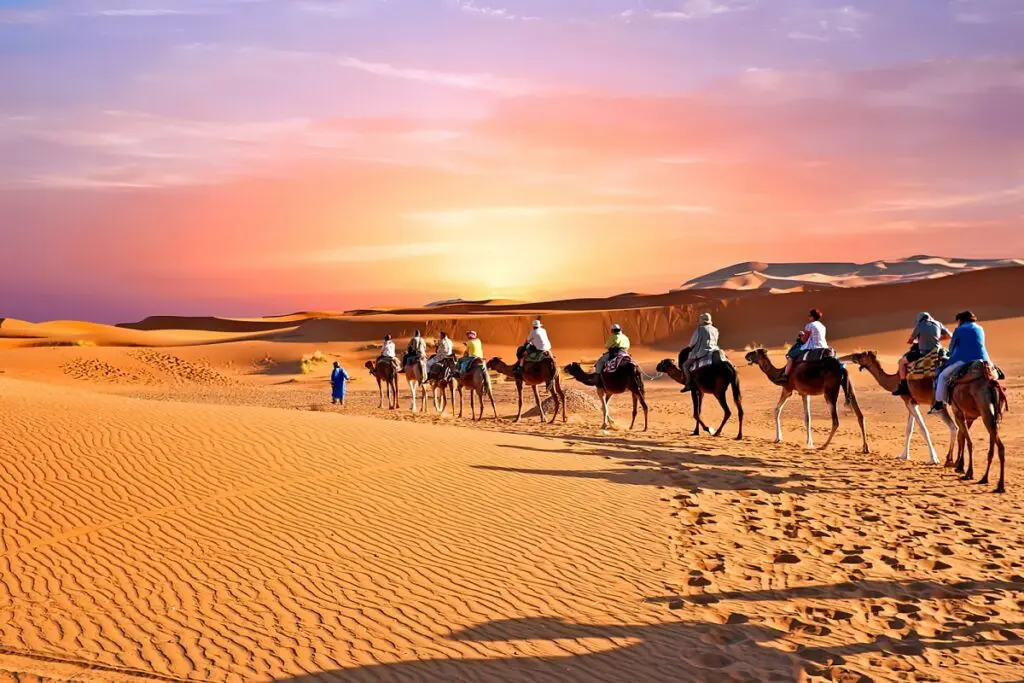 Les plus beaux treks à travers les déserts: la traversée du Sahara algérien dans la liste