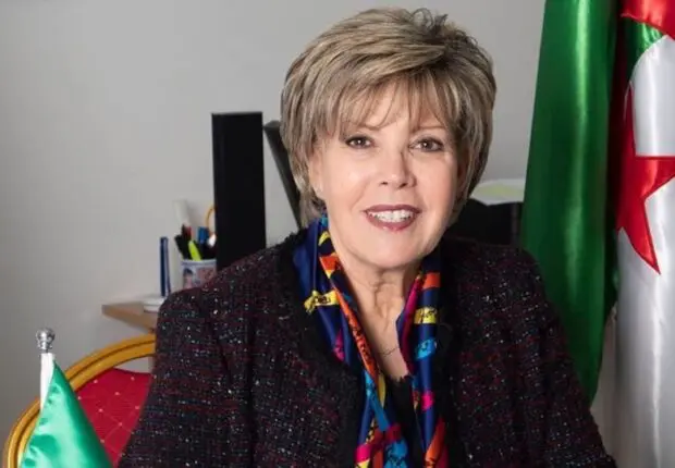 Présidentielle 2024 anticipée : la 1ère candidate, Assoul interroge sur ce « revirement »