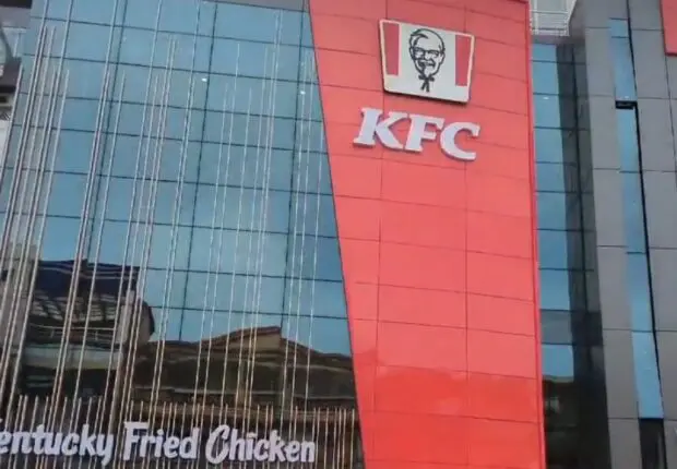 KFC Algérie : Un premier jour sous le signe du boycott et de la polémique