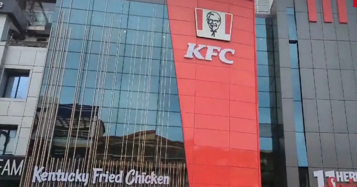 KFC Algérie : Un premier jour sous le signe du boycott et de la polémique