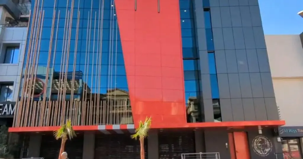 Rebondissement dans l’affaire KFC Algérie : le fast-food rouvre ses portes
