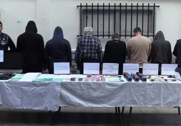 Alger : un homme de 70 ans à la tête d’un réseau de 24 sociétés écrans tombe