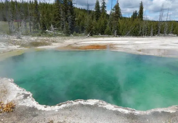 Tourisme du bien-être : les meilleures stations thermales en Algérie en 2024