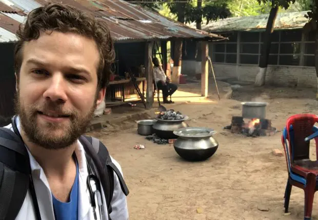 Yassine Abdeldjebbar, le médecin algérien qui vole au secours des Rohingyas en Birmanie