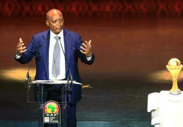 CAN 2025 au Maroc : Motsepe met la balle dans le camp de la FIFA