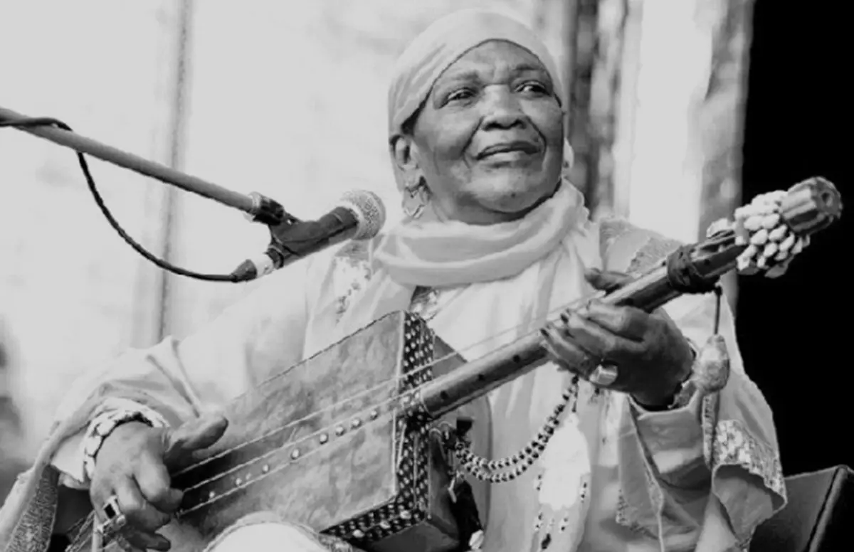 Hasna El Bacharia, l’icône de la musique Gnawa, n’est plus