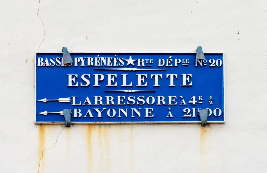 Pourquoi la plaque signalétique professionnelle est-elle importante ?