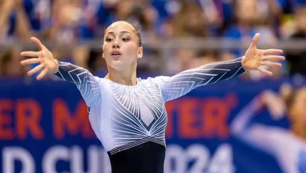 JO Paris 2024 : Kaylia Nemour qualifiée pour la finale des barres asymétriques et vise l&rsquo;or