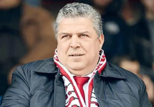 CRB : Charaf-Eddine bloque le recrutement de 4 joueurs jugés « moyens »