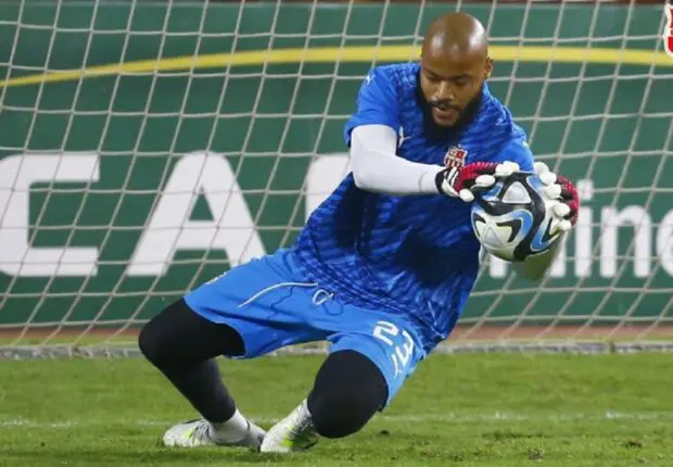 M’bolhi pose ses conditions pour résilier son contrat avec le CRB