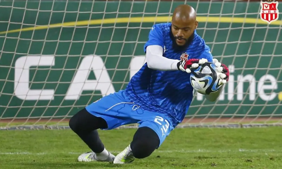 M’bolhi pose ses conditions pour résilier son contrat avec le CRB