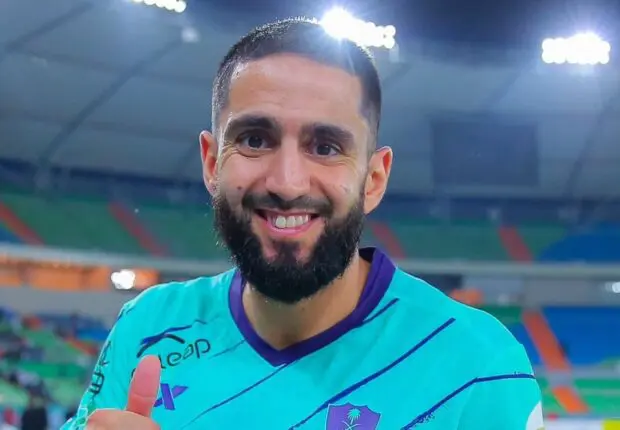 Boudebouz au MC Alger, une offre allĂ©chante l’attend sur la table