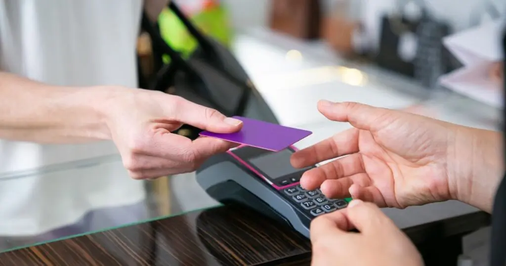 Loi de finances 2024 : Les commerçants ont jusqu’au 31 décembre pour s’équiper de ce dispositif