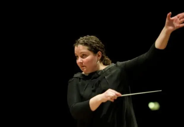 JO 2024 : Zahia Ziouani, la cheffe d’orchestre d’origine algérienne, fait vibrer le Stade de France