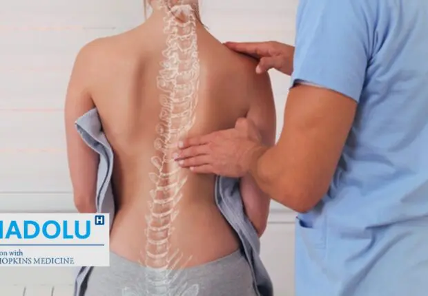 Chirurgie de la scoliose : tout ce qu’il faut savoir avant de se faire opérer