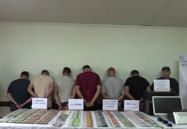 Il leur promettait des études à l’étranger… Un réseau ciblant les étudiants démantelé à Alger