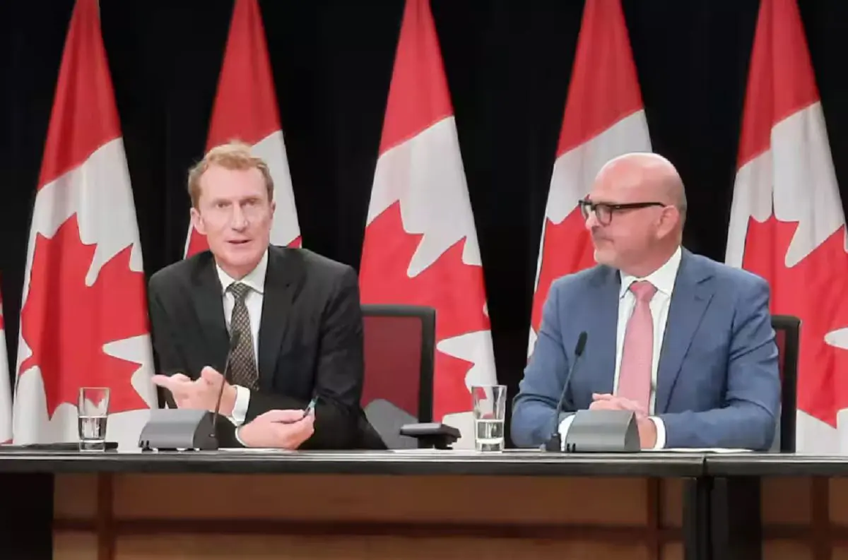 « C’est un privilège de venir au Canada » : Ottawa serre la vis à l’immigration temporaire