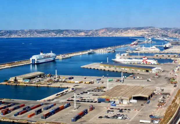 Saisie de voitures volées à destination d’Algérie à Marseille