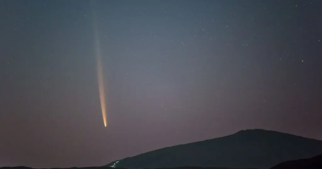 Sa dernière visite date de 800 siècles… La « comète du siècle » débarque ce soir dans notre ciel