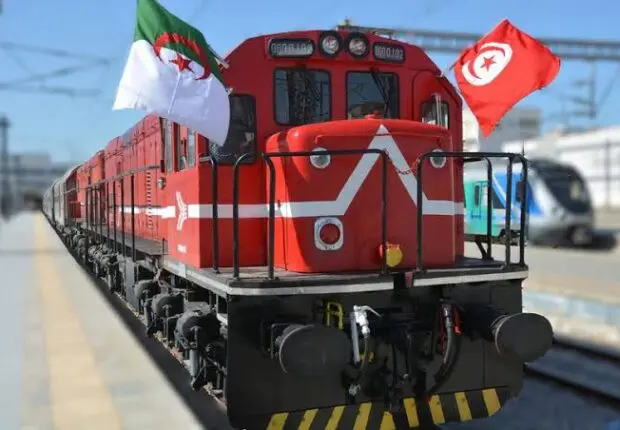 Train Algérie – Tunisie : horaires, tarifs et nouveaux services annoncés