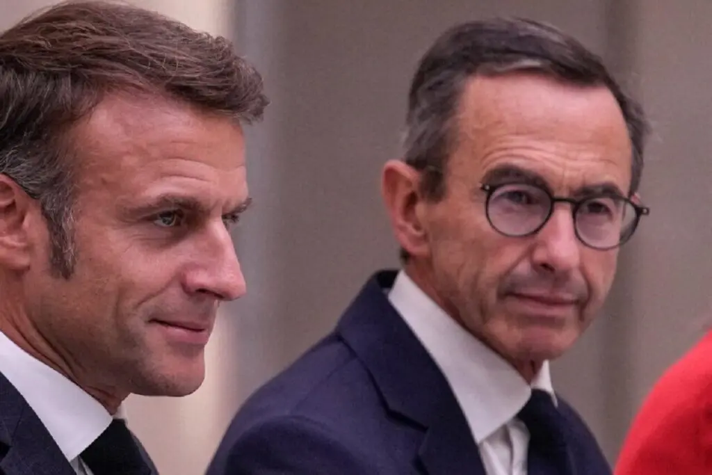 « L&rsquo;immigration n&rsquo;est pas forcément mauvaise » : Macron se démarque de la ligne dure de Retailleau