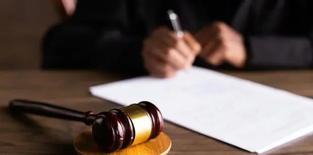 Affaire Imetal : un fils de ministre et des hauts fonctionnaires placés en détention