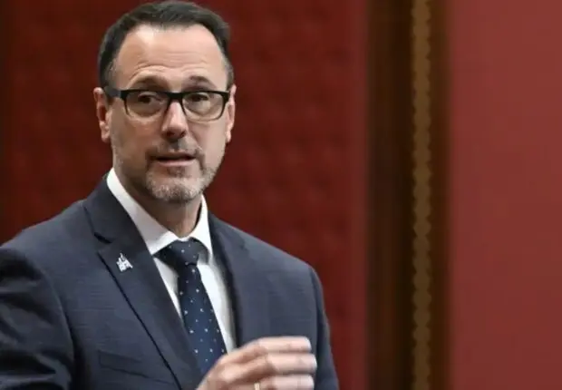 Le Québec met un frein à l&rsquo;immigration : Quelles conséquences pour les candidats algériens ?