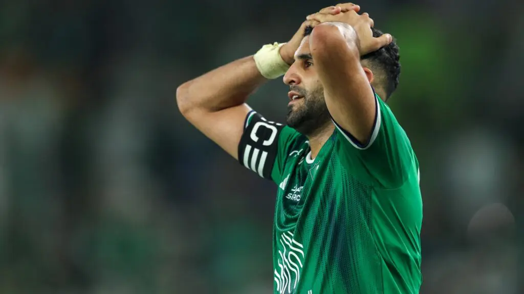 « Je ne peux pas dribbler 6 joueurs », Mahrez répond aux détracteurs