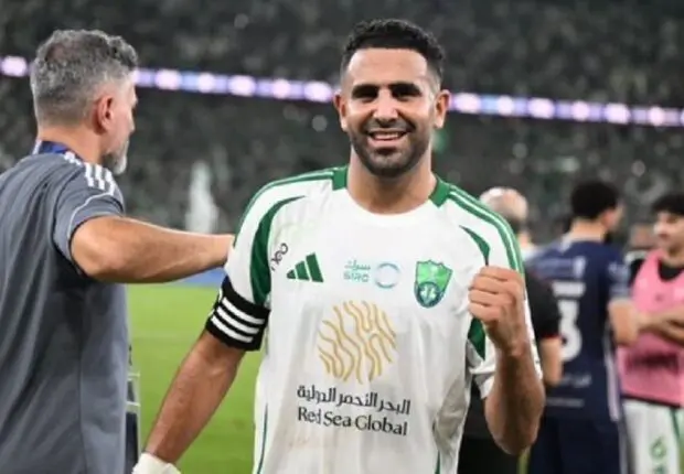 Mahrez offre 2 sublimes passes et contribue à la victoire d’Al-Ahli SC face à Al-Aïn (vidéo)