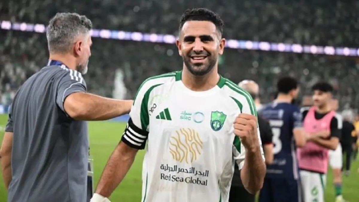 Mahrez offre 2 sublimes passes et contribue à la victoire d&rsquo;Al-Ahli SC face à Al-Aïn (vidéo)