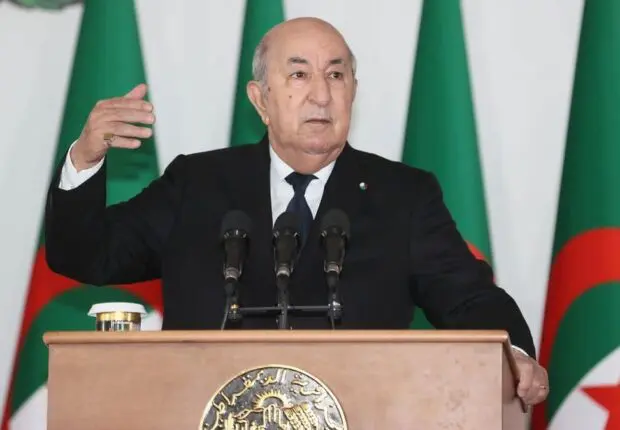 Tebboune célèbre le 80ᵉ anniversaire du 8 mai 1945 et rend hommage aux martyrs