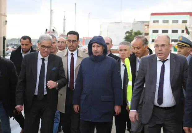 Visite surprise au port d’Alger : insatisfait des progrès, Sayoud émet des directives fermes