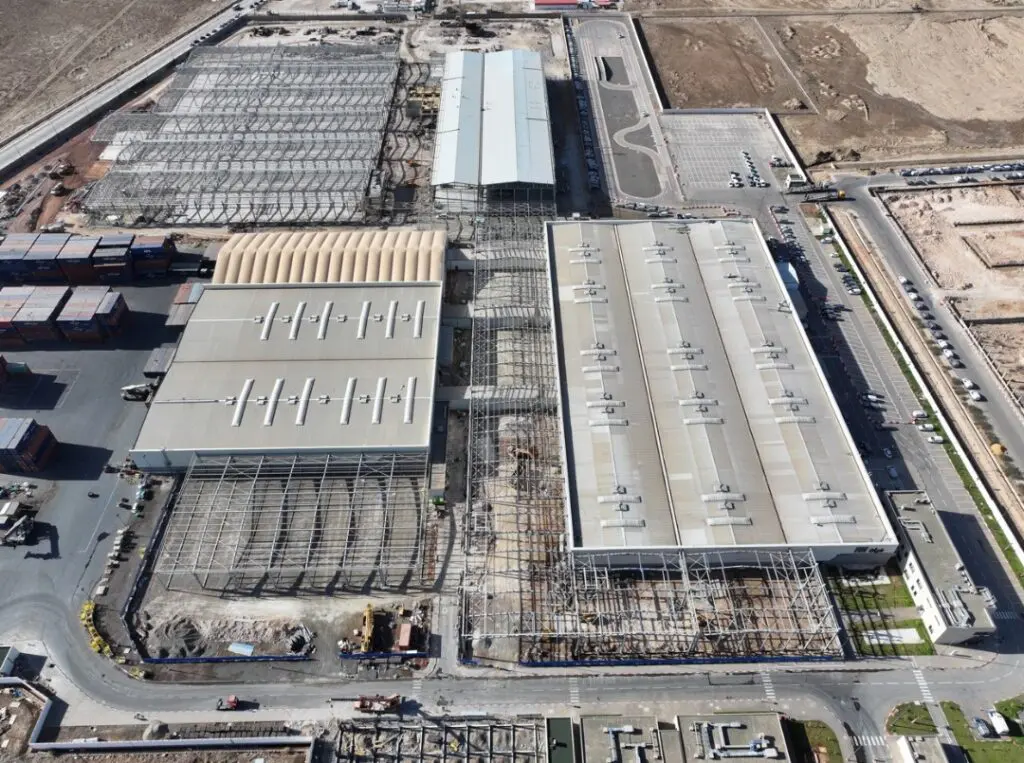 L&rsquo;usine FIAT d&rsquo;Oran prend de l&rsquo;avance : La nouvelle extension inaugurée en 2025