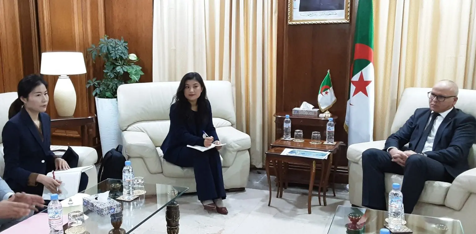 Le géant chinois LONGI investit en Algérie pour développer les énergies renouvelables