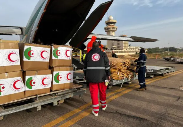 L&rsquo;Algérie envoie des aides humanitaires à bord de 4 avions au Burkina Faso