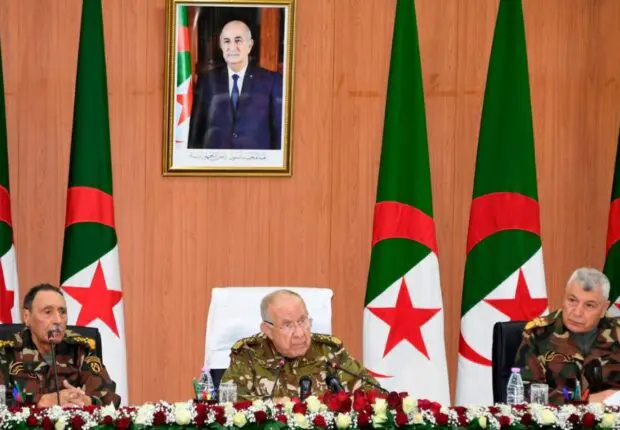 Garde Républicaine : Tahar Ayad nommé commandant par intérim, succédant à Ben Ali Ben Ali