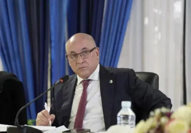 Cours particuliers : Zitouni met en garde contre cette activité « contraire à la loi »