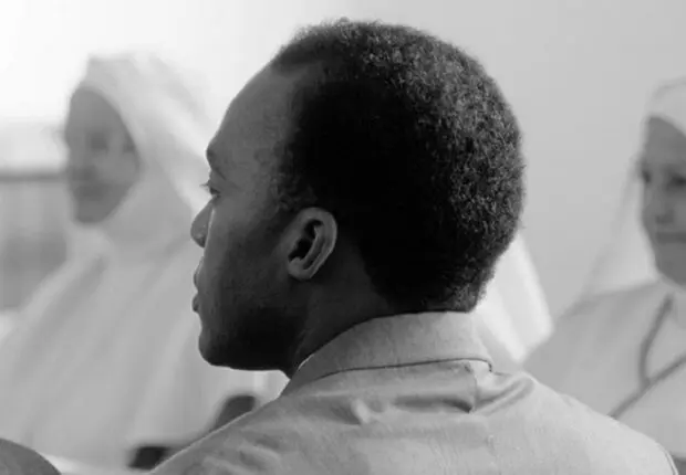 « Dr. Frantz Fanon » triomphe en Égypte: Abdenour Zahzah primé au Festival du film africain de Louxor