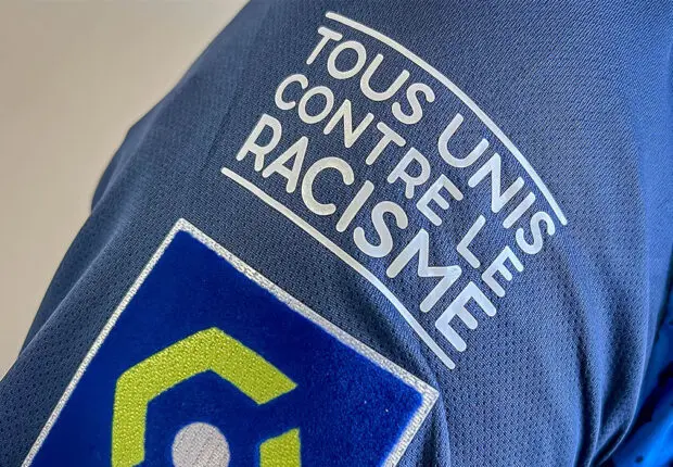 Un international algérien victime de racisme en Italie