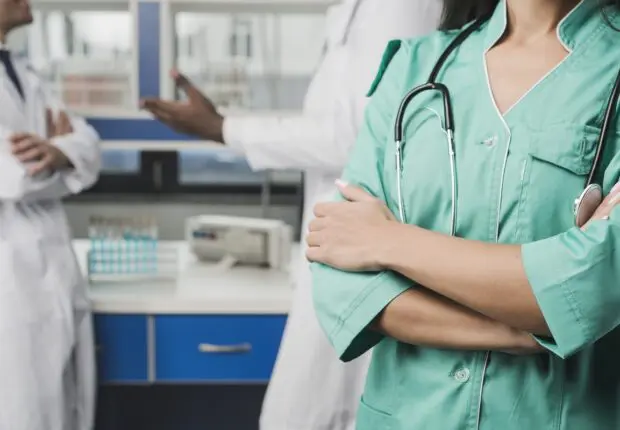 Visas de travail : 7 pays européens recrutent des étrangers dans ce domaine