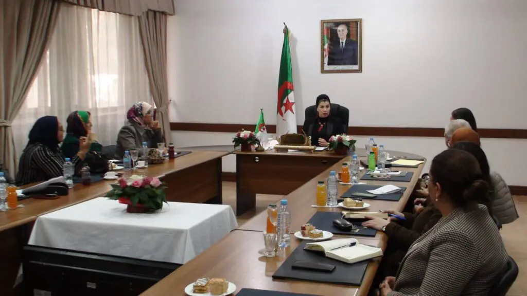 L’Algérie lance une stratégie nationale pour renforcer la protection des femmes