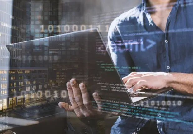 « Mon téléphone m’écoute-t-il ? » : voici comment les data brokers exploitent vos données