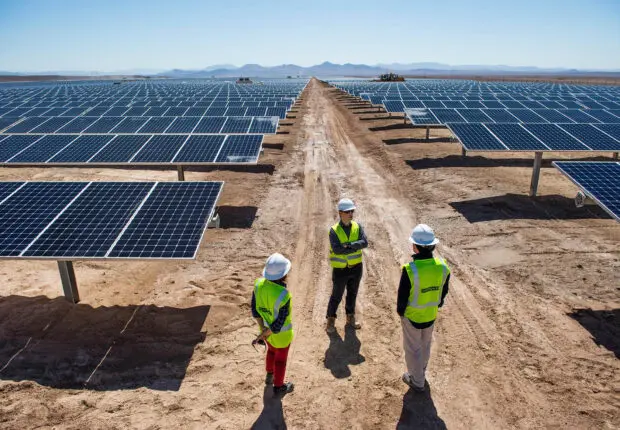 200 MW – La plus grande centrale solaire d’Algérie entre en chantier