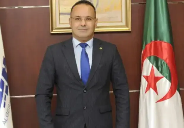 Tebboune limoge le directeur général d’Algérie Poste, Louaï Zidi