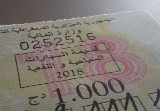 Vignette automobile 2025 : la version numérique est-elle obligatoire ?