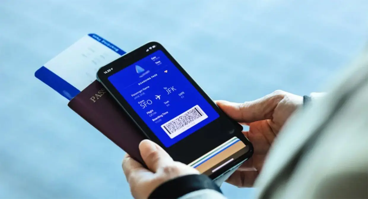Finie la carte d’embarquement en papier : cette compagnie aérienne rend le smartphone obligatoire