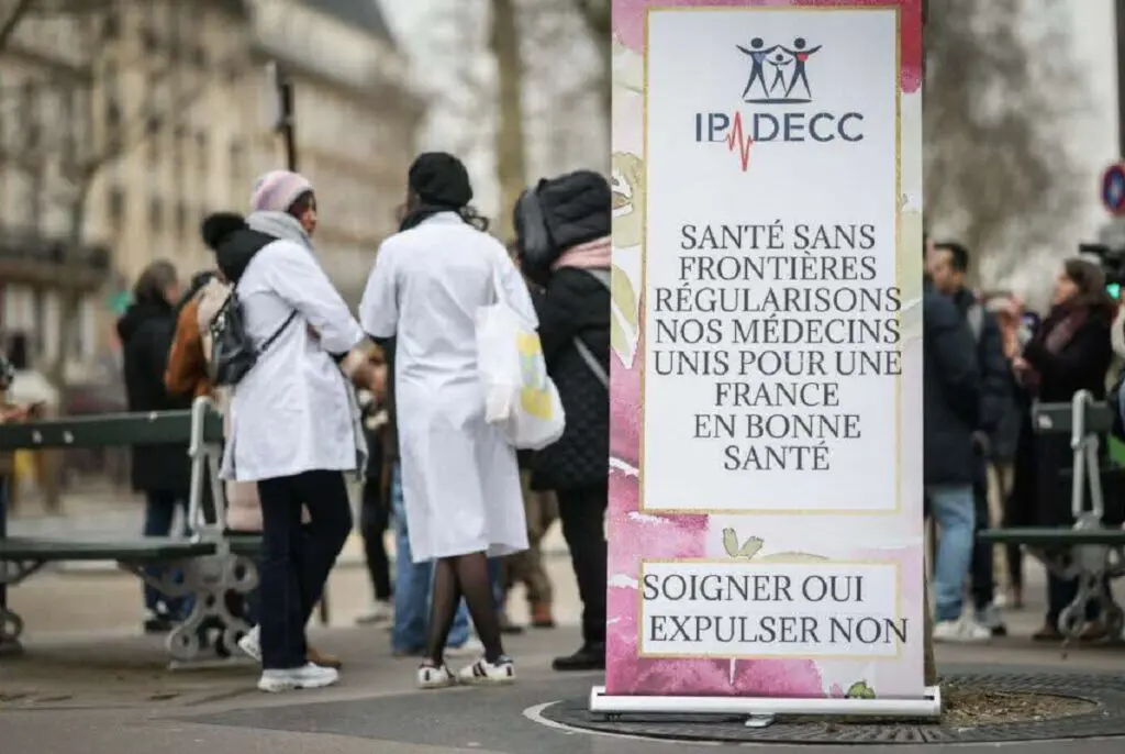 « On ne vit pas » : des médecins étrangers, dont des Algériens, en grève de la faim en France